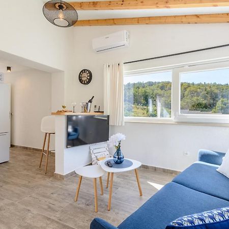 Holiday Home Likva - Sutivan - Island Of Brac Экстерьер фото
